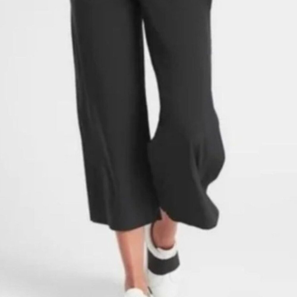 Athleta Tribeca Wide Leg Cropped Pants in Black-sz 8 - Picture 2 of 11